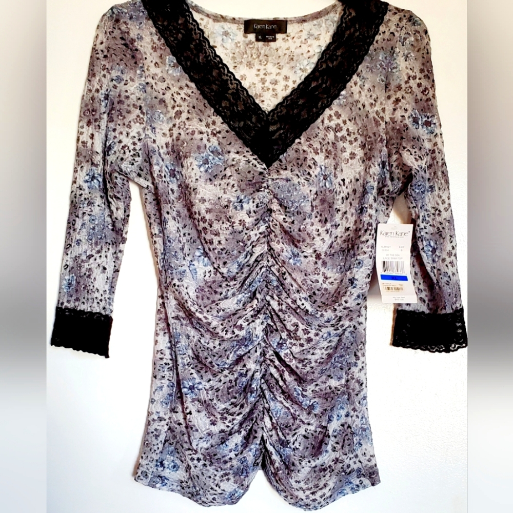 Karen Kane Women's Runched Floral Blouse - Black and Blue